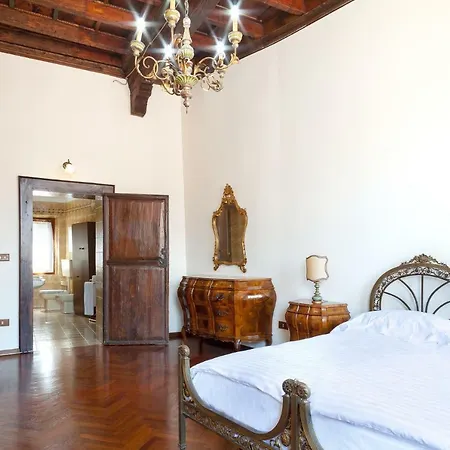 Lägenhet Exclusive Palazzo Schifanoia Ferrara