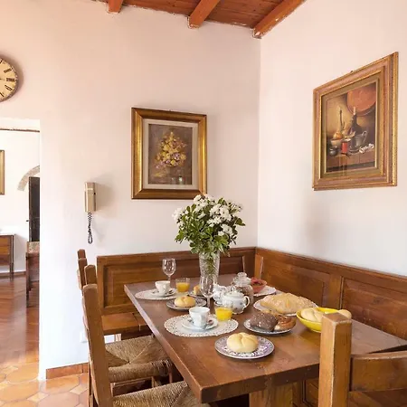 Exclusive Palazzo Schifanoia *
